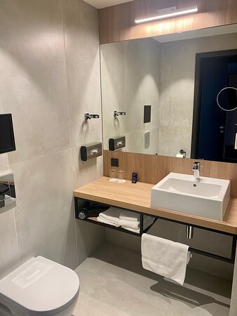 Park Inn by Radisson Vilnius Airport Hotel & Conference Centre-浴室