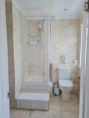 Foxdale Guest House and Campsite-浴室
