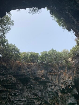 Melissani Cave景点图片