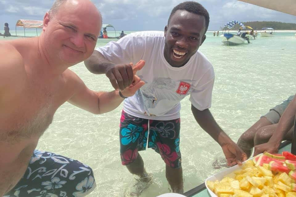 EXPLORER TOURS AND SAFARIS-乌罗阿必去景点