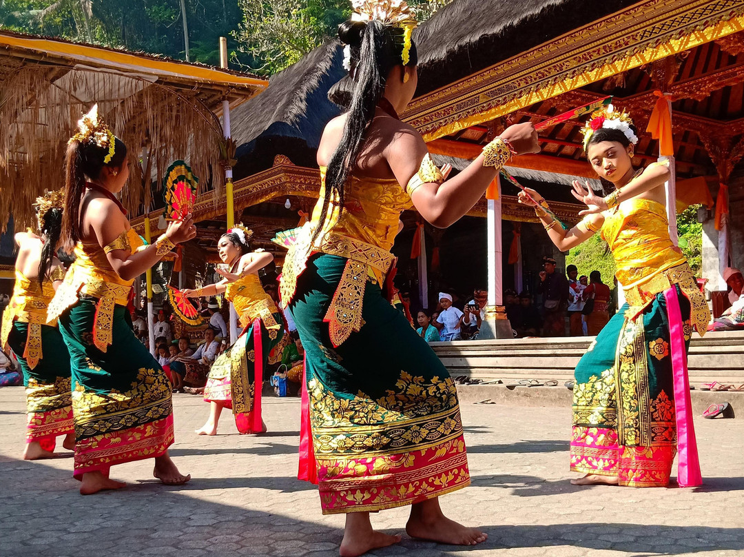 Deka Bali Travel-克隆孔必去景点