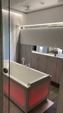 沃达水上俱乐部和酒店主图