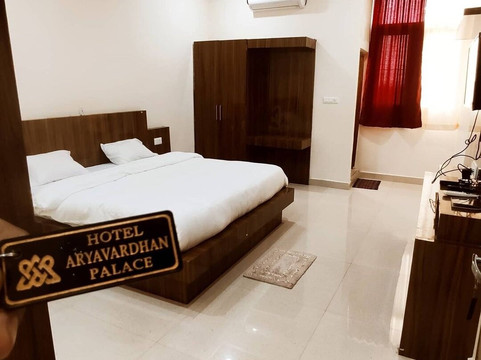 Hotel Aryavardhan