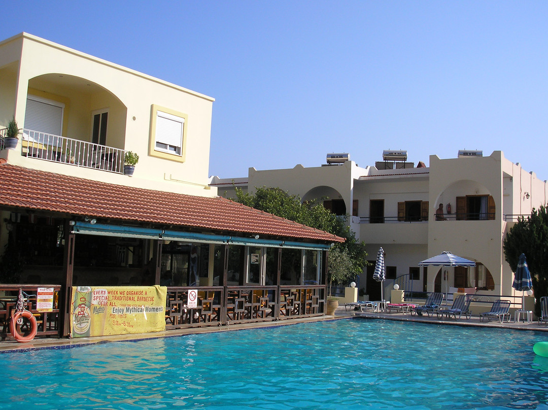 Chrysanthi Hotel - Studio & Apartments