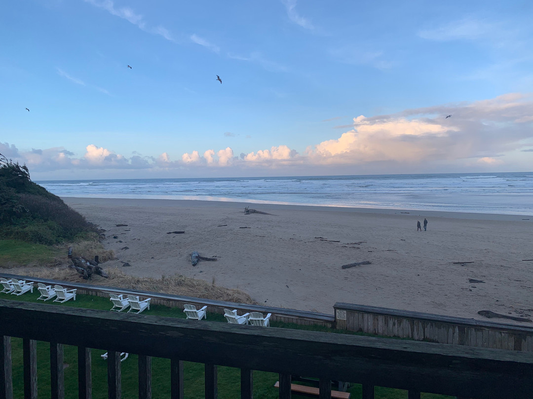 Schooner's Cove Inn主图