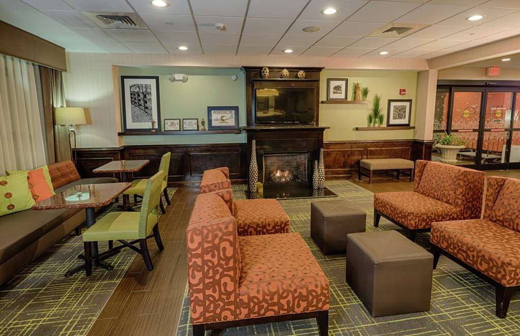Hampton Inn By Hilton Spring Lake Fayetteville主图