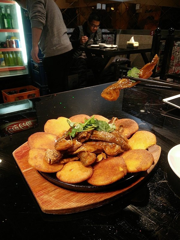 Juhuacui TIantian Haochi Restaurant