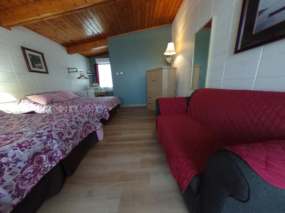 Huron Sands Motel and Restaurant主图