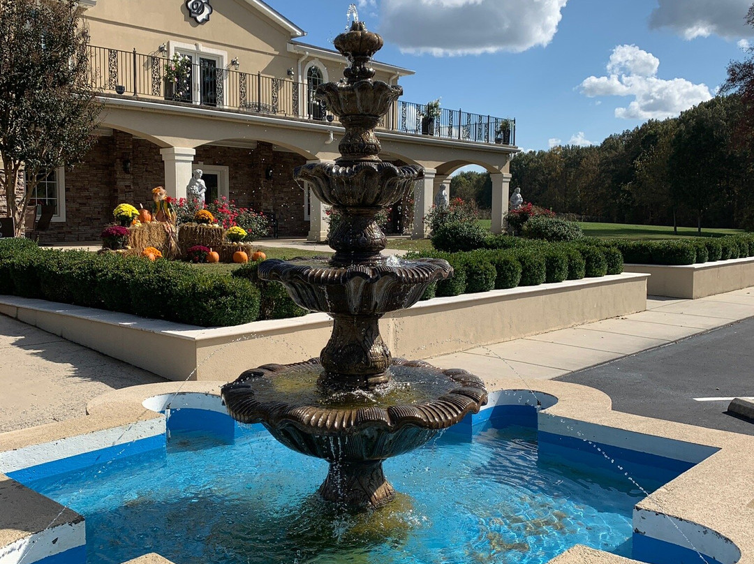 DelMonaco Winery & Vineyards-Baxter必去景点