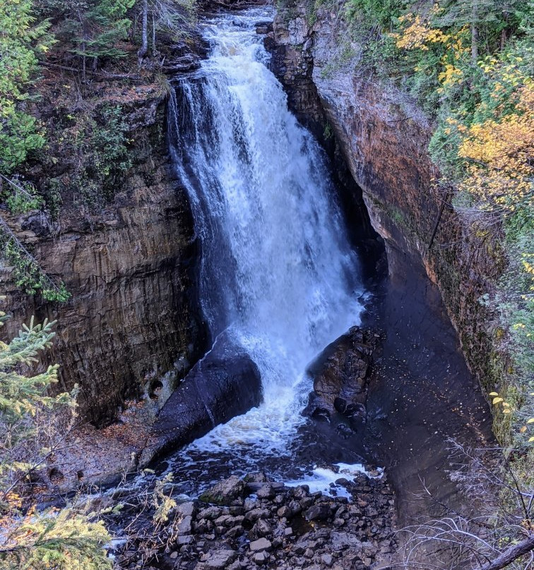 Miners Falls-缪尼辛必去景点