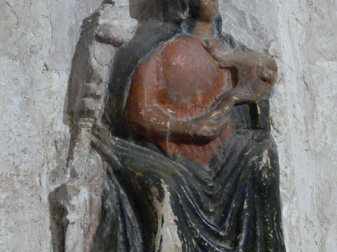 Cattedrale di San Panfilo-苏尔莫纳必去景点