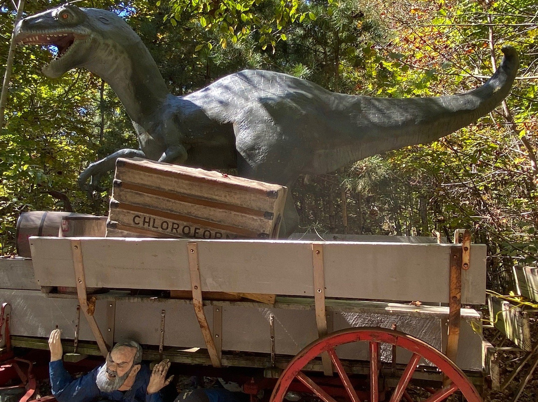 Dinosaur Kingdom II-天然桥必去景点