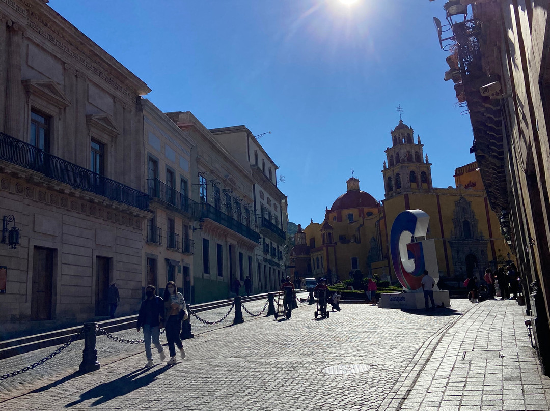 拉卡索纳唐卢卡斯酒店主图