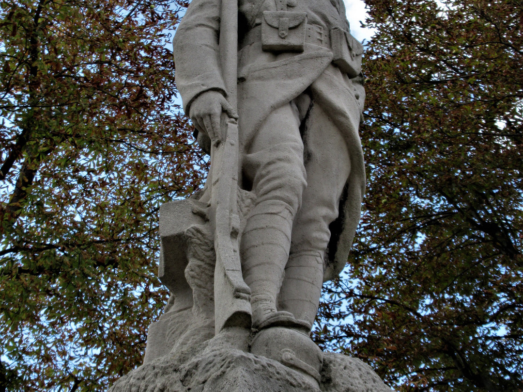 Monument communal-Saint Gratien必去景点