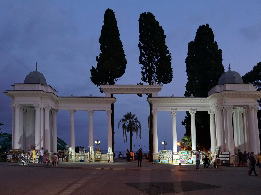 Colonnade at the Promenade of Sukhumi-Sukhumi必去景点