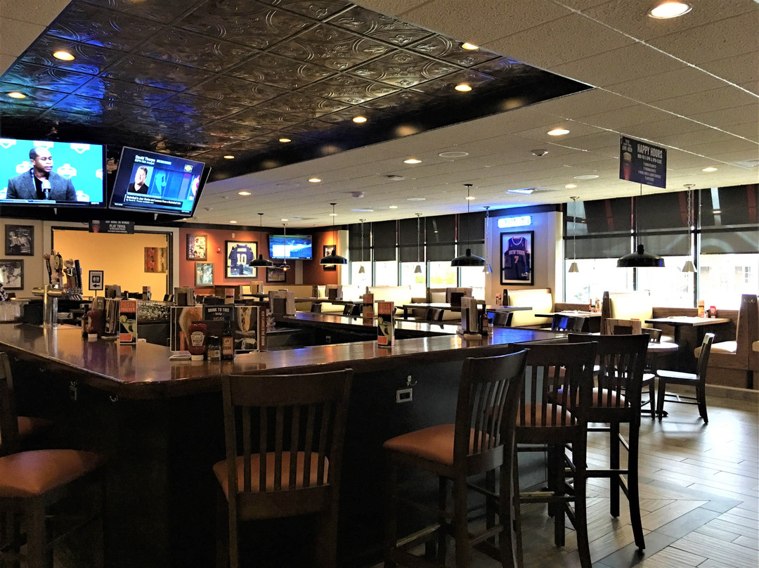 丹伯里贝瑟尔I-84假日酒店主图