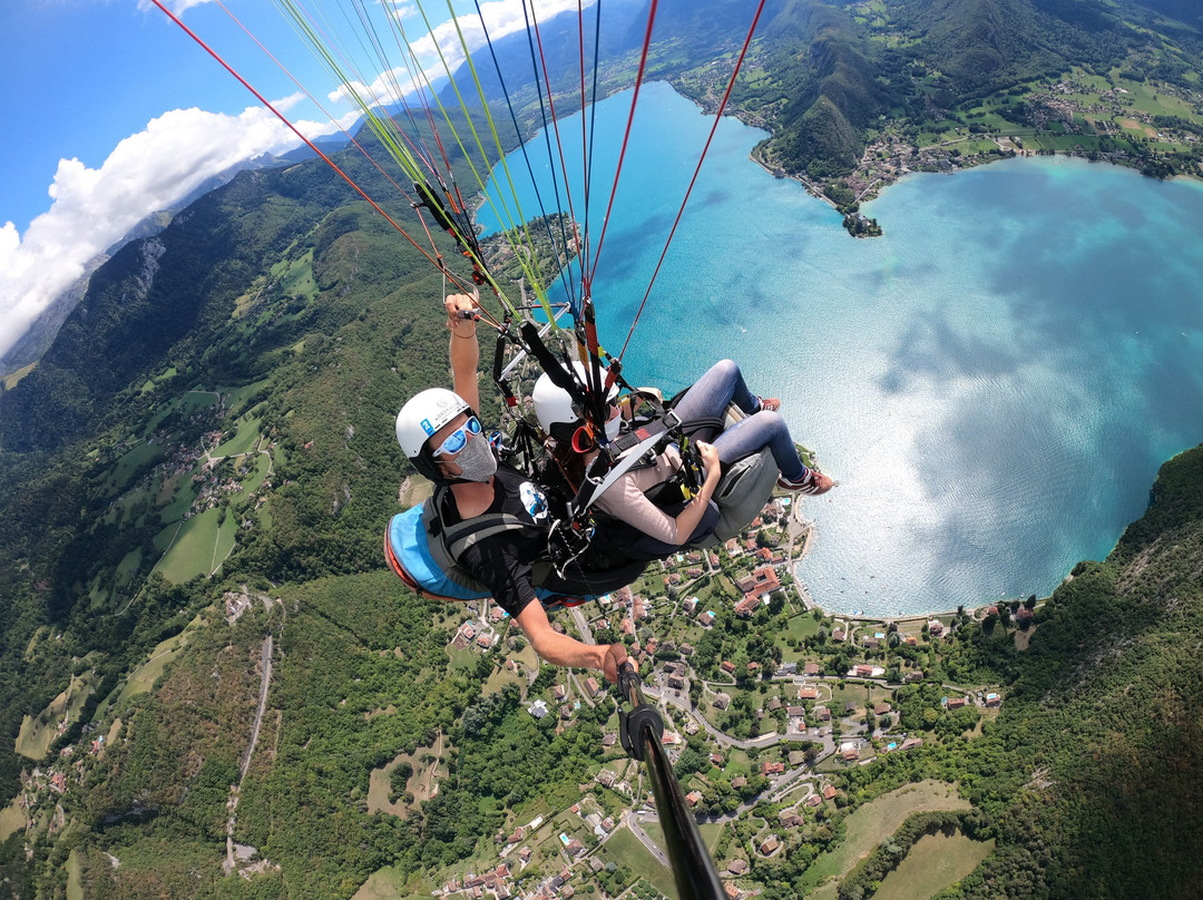 Adrenaline Parapente景点图片