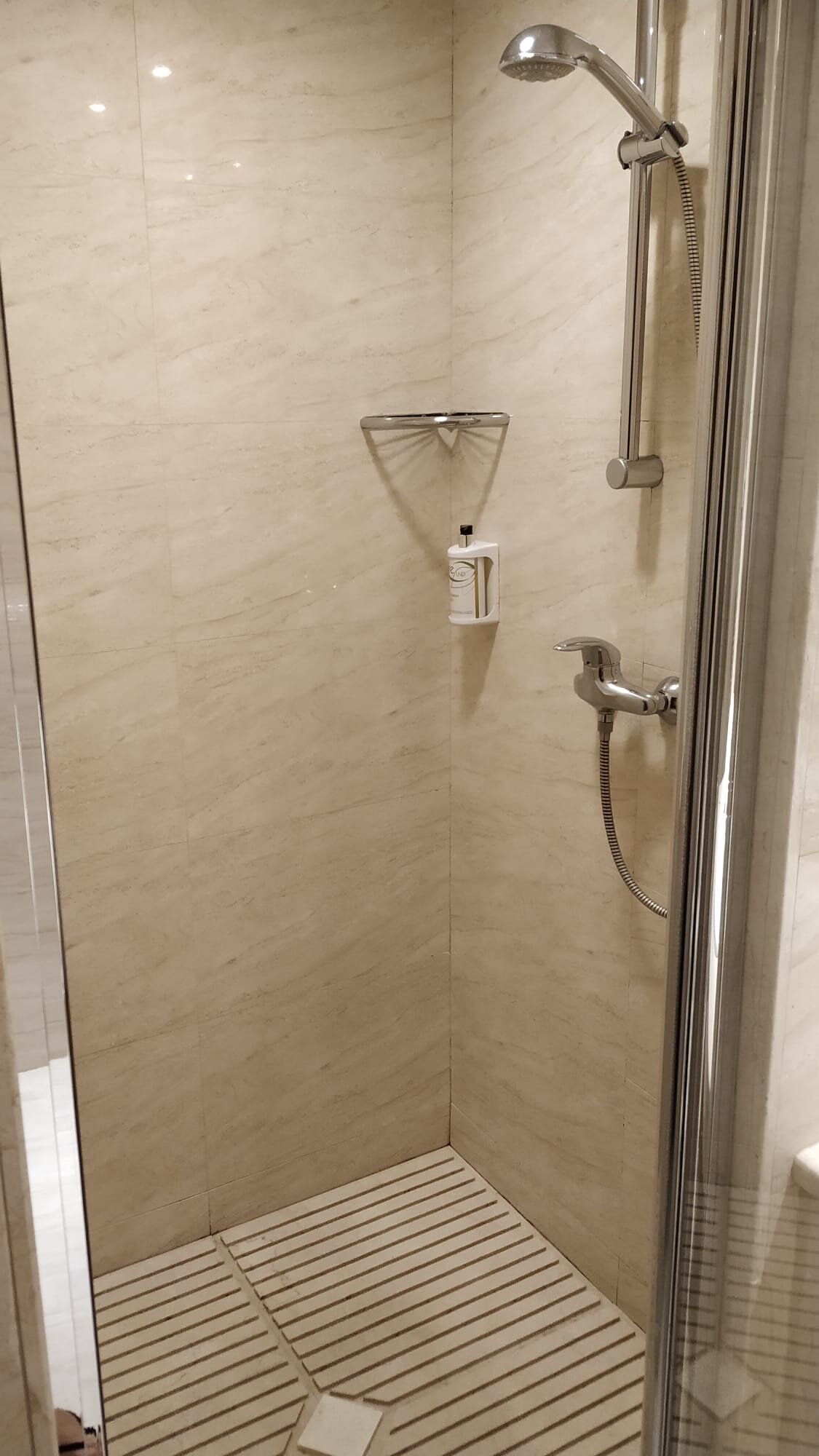 宜必思马德里阿尔甘达酒店-浴室