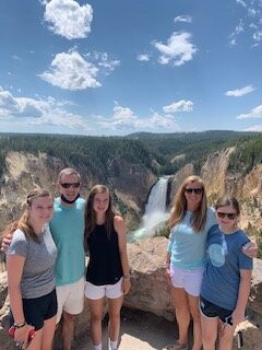 提顿俱乐部酒店主图