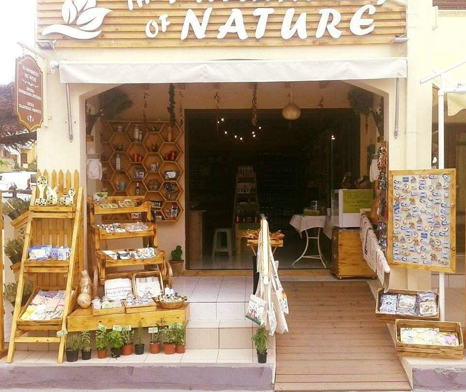 Epano Sisi旅游攻略图片