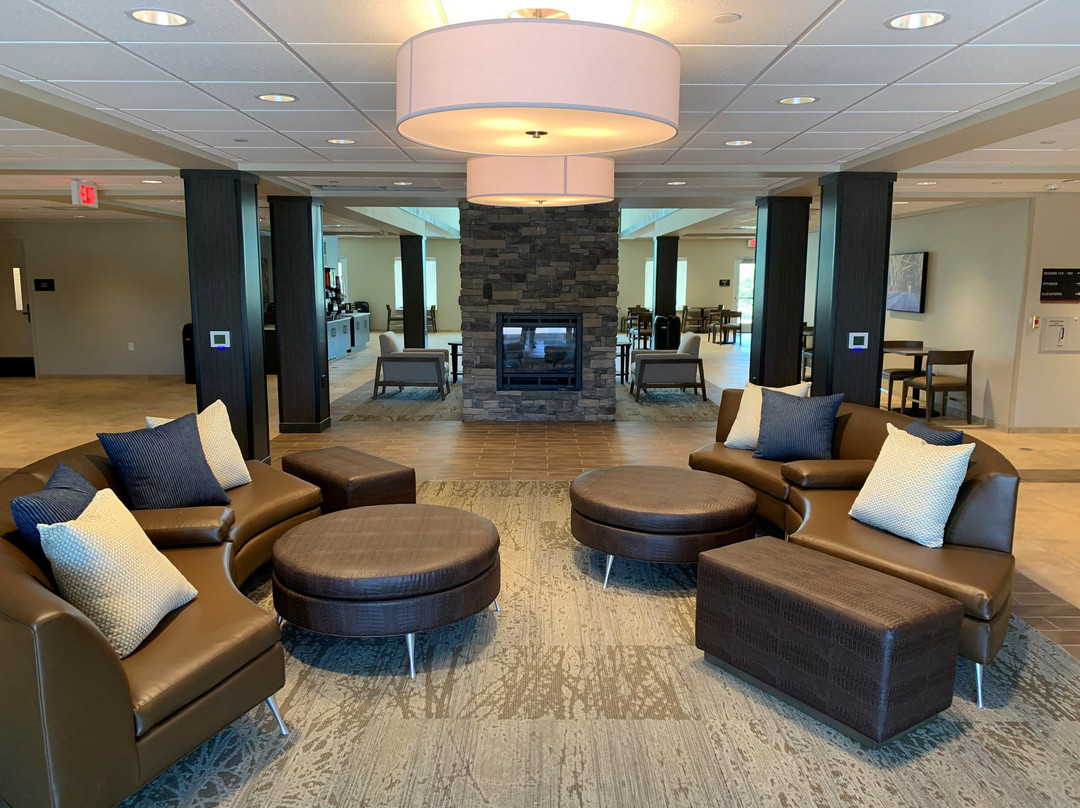 Candlewood Suites Building 38300