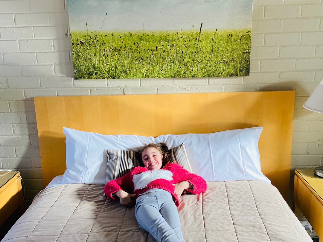 东怡汽车旅馆主图