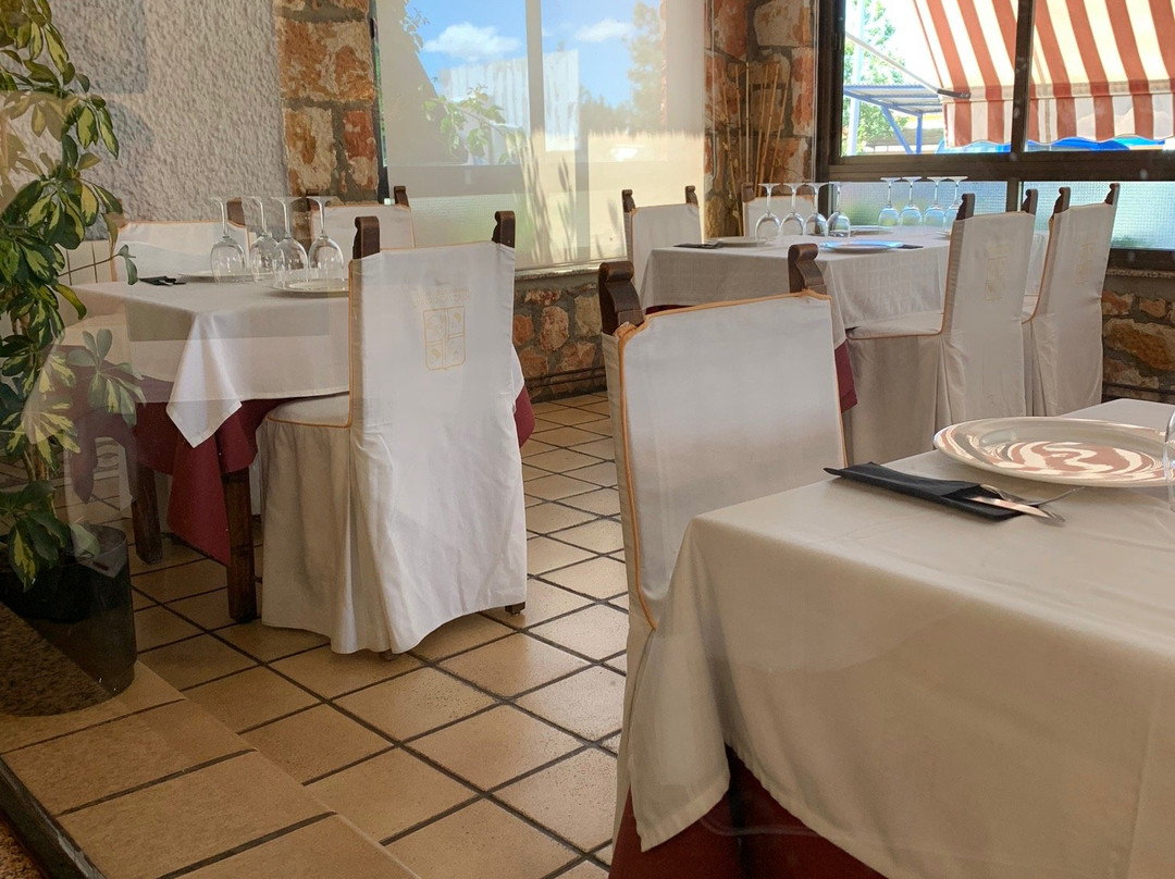 Hotel Cuatro Calzadas主图