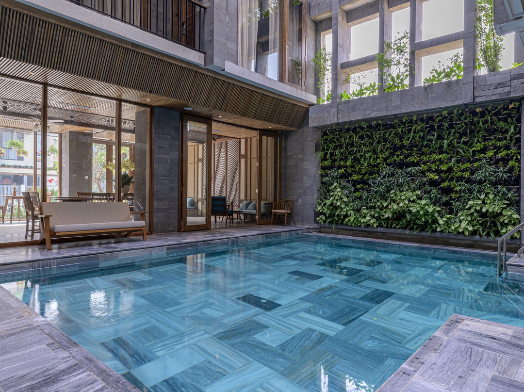 M Boutique Danang主图