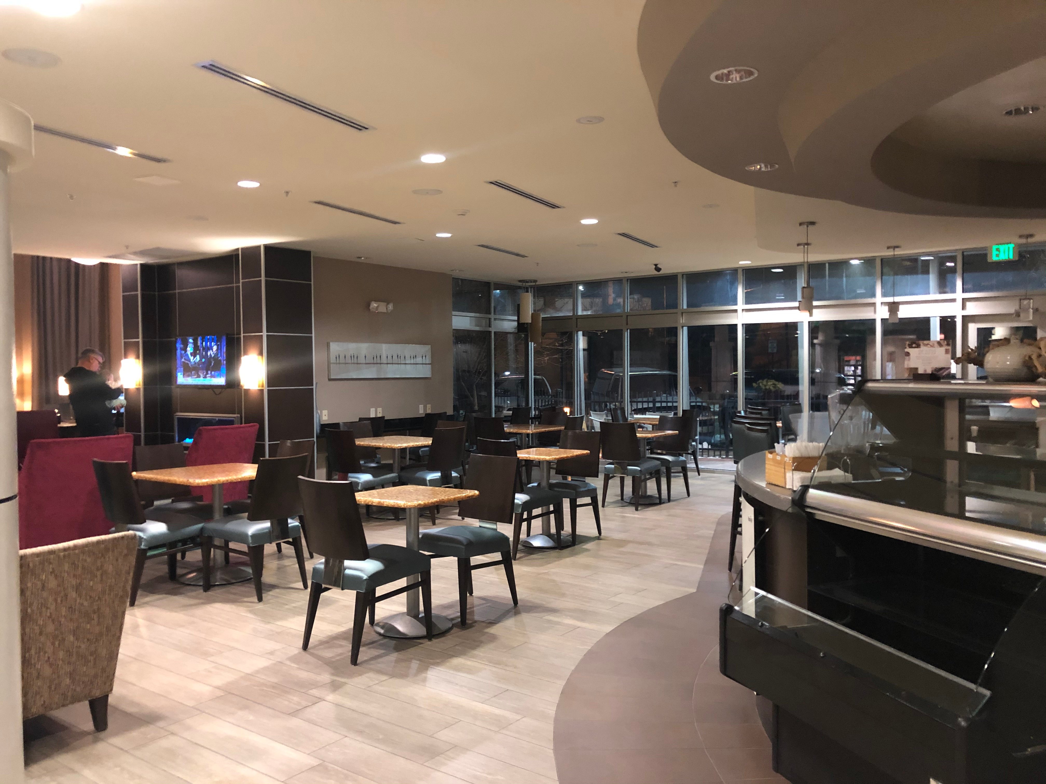 Springhill Suites Pueblo Downtown-浴室