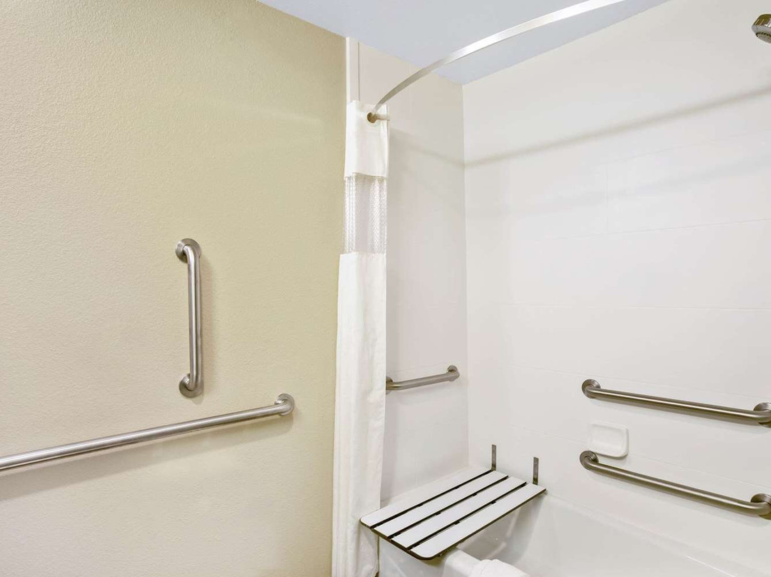 La Quinta Inn & Suites by Wyndham Gillette主图