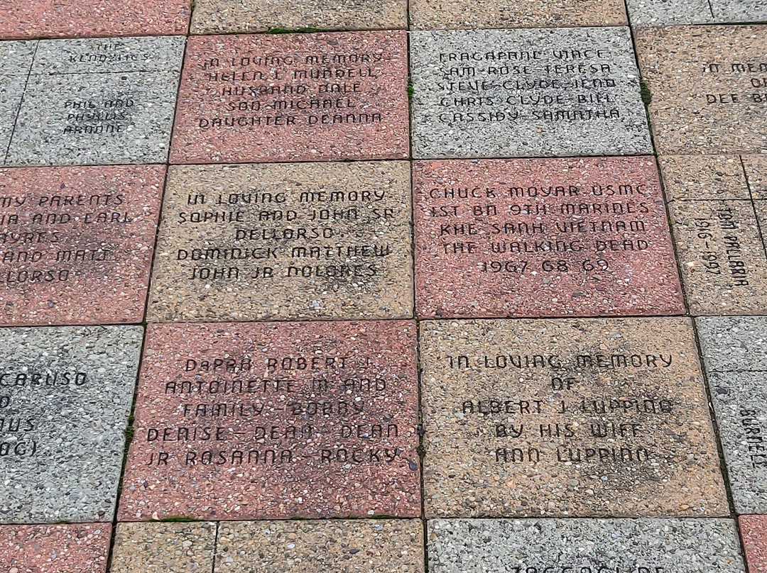 Perry Como Statue-Canonsburg必去景点