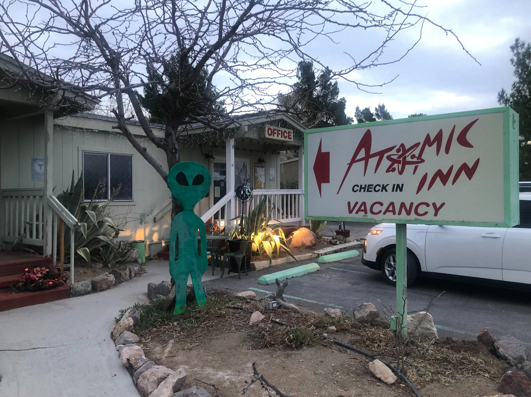 The Atomic Inn主图