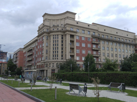 One Hundred Units House-新西伯利亚必去景点