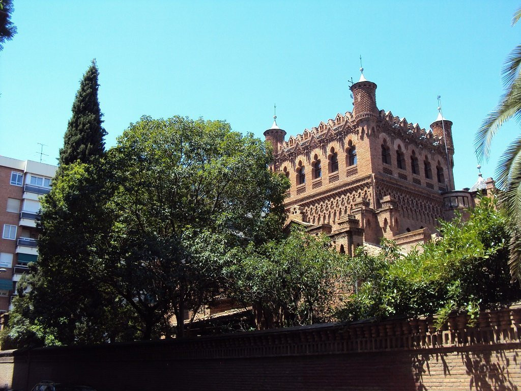 Palacio Laredo-阿尔卡拉-德-哈纳雷斯必去景点