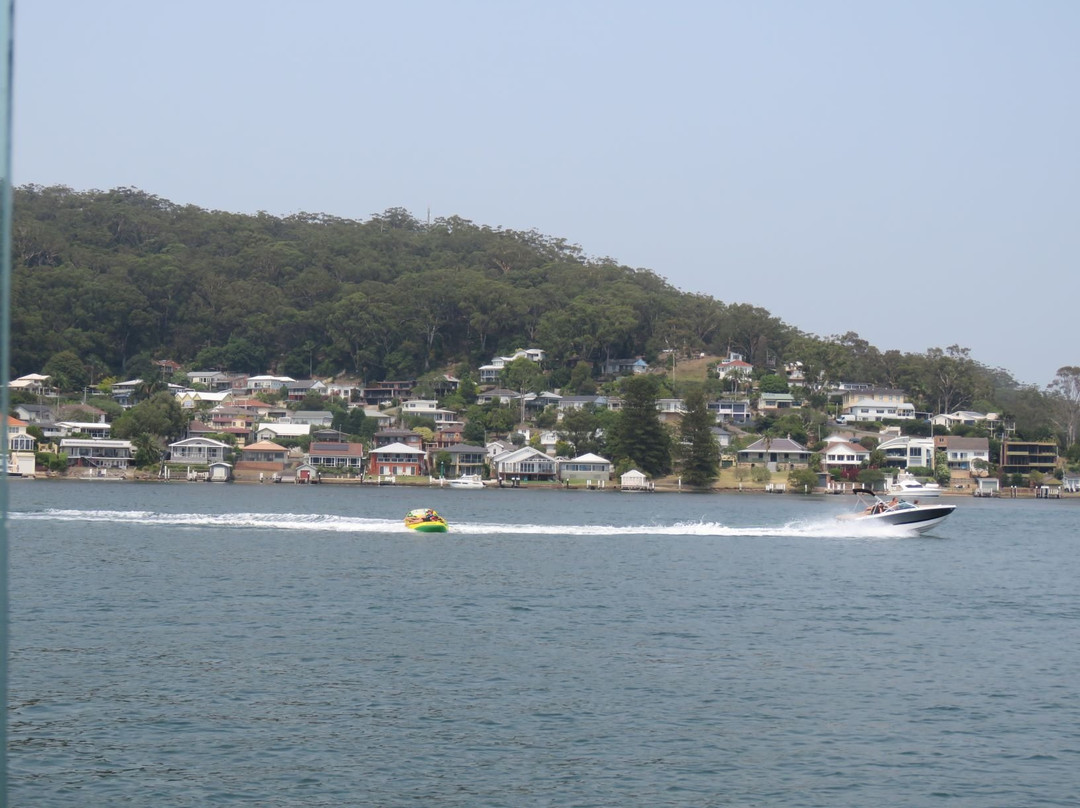 Starship Cruises-戈斯福德必去景点