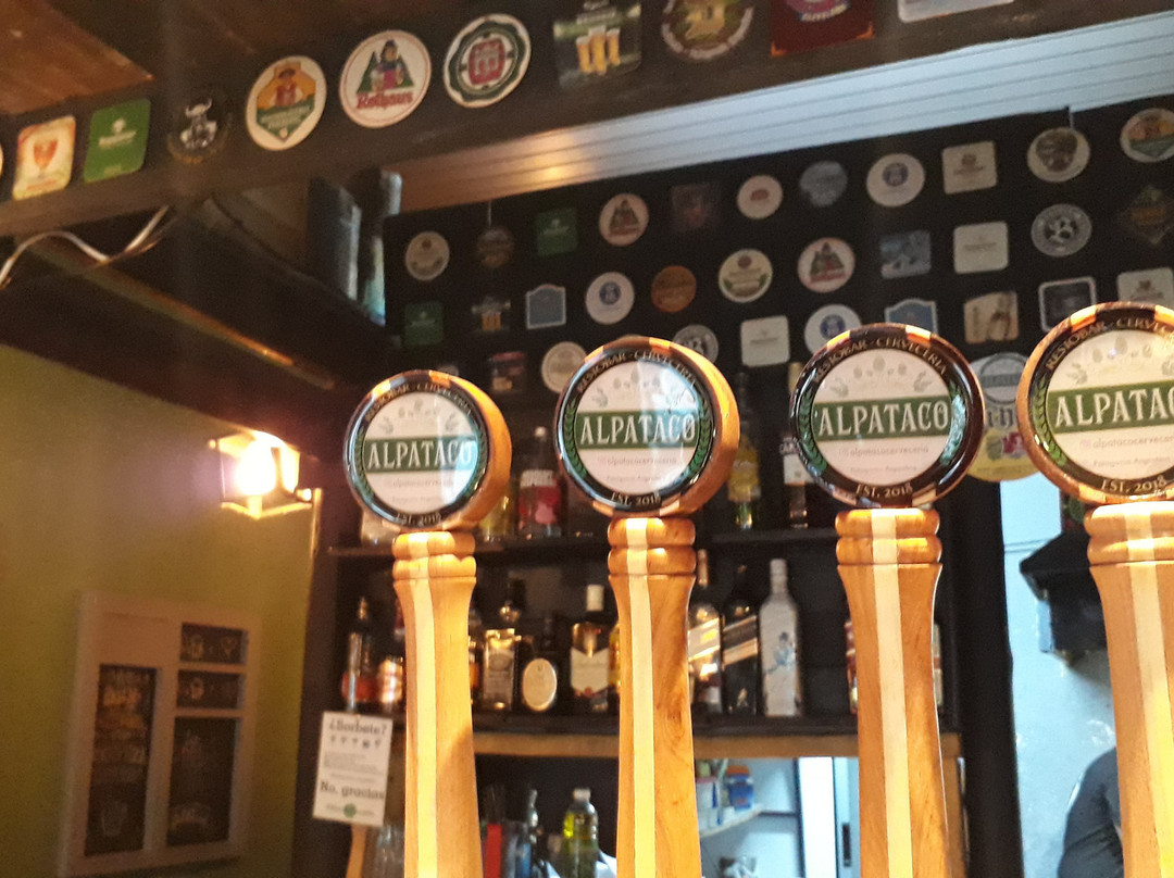 San Antonio Este餐馆和美食-Alpataco Resto-Bar Cerveceria