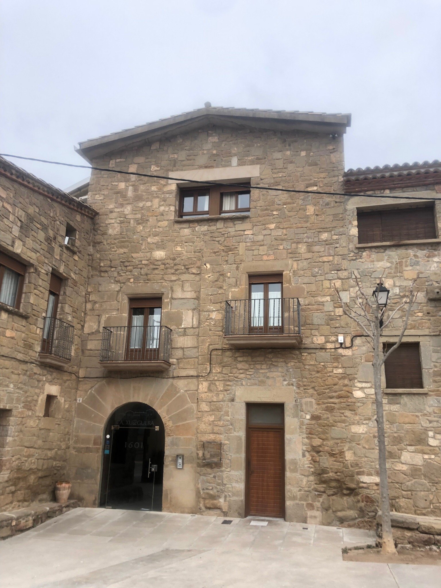 Hostal Palouet De Segarra-官方