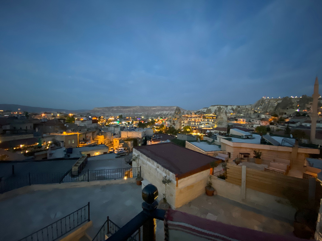 Zara Cave Hotel主图