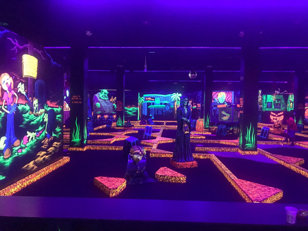 Miramar旅游景点-Monster Mini Golf