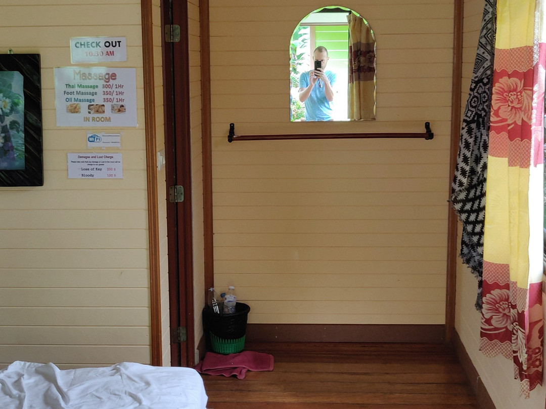 Khao Sok Blue Mountain