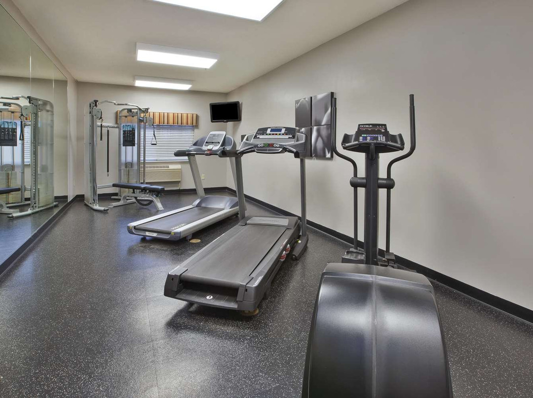 Country Inn & Suites by Radisson, Big Rapids, MI主图