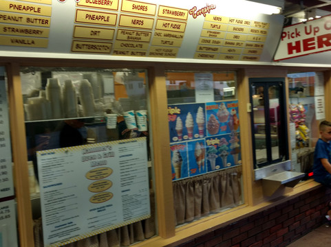 Hammer's Custard and Subs