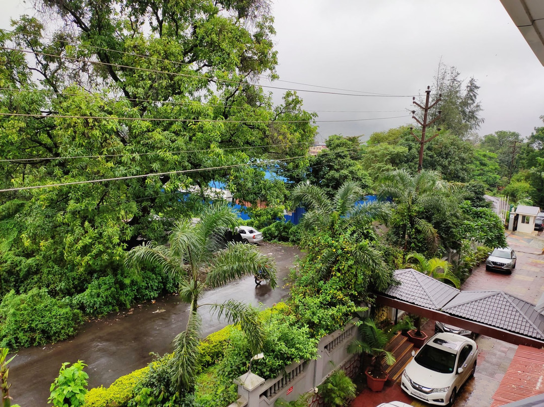 Sterling Lonavala主图