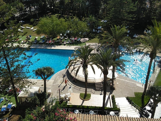 因图尔橙子酒店主图