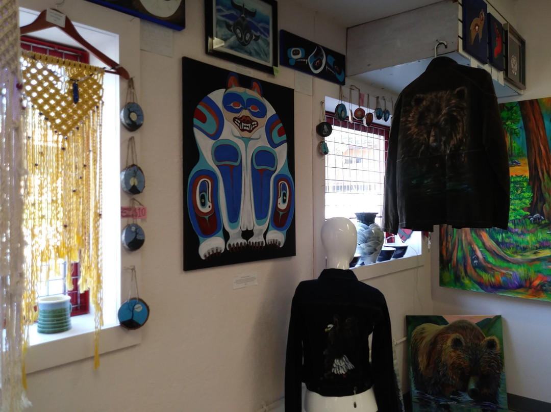 Entwork Gallery-Bella Coola必去景点