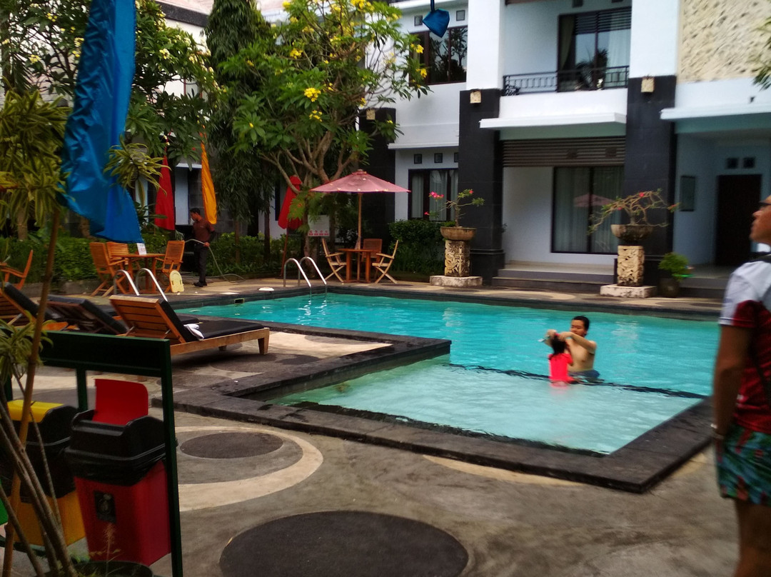 镭射水疗中心酒店主图