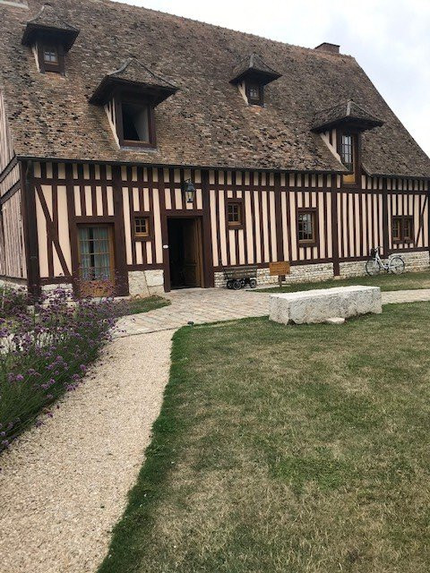 Manoir de Surville主图