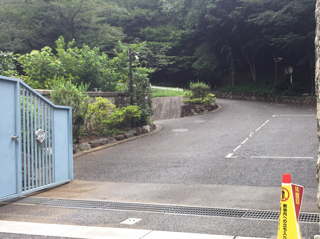 Hatoyama Hall景点图片
