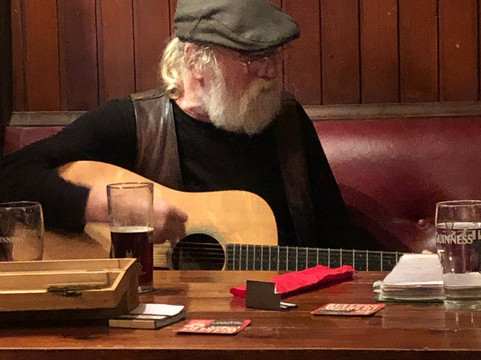 Bernard Harrington's Bar-Glengarriff必去景点