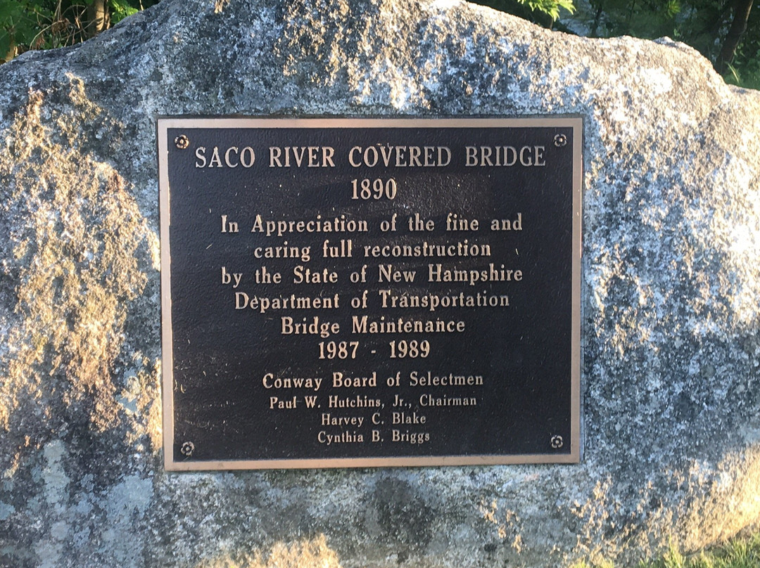 Saco River Covered Bridge景点图片